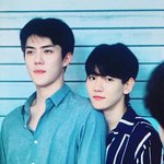 [백현] 기다리는 <b>팬</b>들 만나러<b>온</b> 백현이래