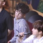 [시우민] 먼가 이 시대의 <b>똘똘</b>한 어린이상 주고 싶지 않음?(시우민)