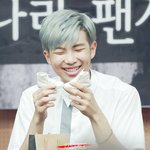 [방탄소년단] <b>커플사이</b>의 어린이 운동화 보구가