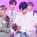 [황민현] <b>민현</b>이가 좋아하는거보니까