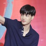 [카이] <b>종인</b>이 요즘 정말 잘생겼다