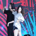 엉덩이가 뜨거운 태연잌ㅋㅋㅋㅋjpgif