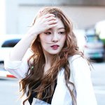 [드루와] <b>조용</b>한데 예쁜애 인기 없는줄 알았는데ㅁㅊ