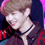 솔직히 강다니엘 이거 <b>오바다</b>,,,,