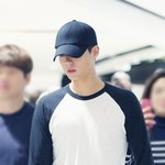 박보검 오늘 달라붙은 티를 <b>입음</b>