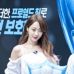 피부 타고난 것 같은 <b>여</b><b>돌</b>