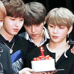 [박우진] <b>찌릿</b>