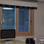 방 <b>창문</b> 크기 이정도면 어떨거같아?