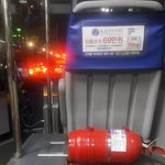 여자는 상체는 얇고 <b>하체</b>가 굵은여자가