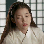 아이유팬인데 엑소나 방탄부러움..