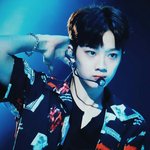 [워너원] <b>LA</b>콘에서 라이관린이 입은 셔츠