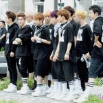 [EXO] 나 늑미 <b>단체복</b> 짱좋아했음