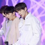 [강다니엘] 머리색 <b>감동</b>실화