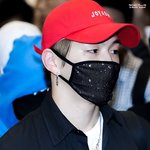 [강다니엘] .....? 피부 실화....?