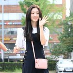 오늘자 뮤직뱅크 출근길 <b>정채</b>연,기희현