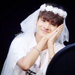 <b>음영</b> 메이크업 필요없는 男돌
