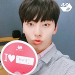 [황민현] <b>미녀</b>단 황제님 부채 겟하러 가자