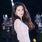 드레스 입은 김태리