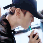 [EXO] 백현이 왜 이렇게 먹어? ㅋㅋ