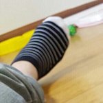 [방탄소년단] 누구 발이게?