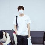 [EXO] 준면이 얼굴 <b>조막</b>만하네