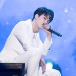 [김종현] <b>팬미</b>짤정리  흰색수트븍 2