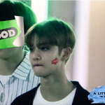 [배진영] 홍키라 뽀뽀<b>벌칙</b>받고 퇴근길