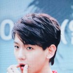 [백현] 건조한 <b>입술</b>엔 (큥립밤) 씨엪 ㅅㅊ ㅠ