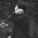 [백현] 공항에서 앨범<b>자켓</b>사진찍는 백현백현백현