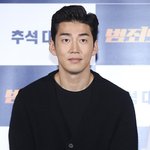 윤계상 다시 <b>멀끔</b>해졋닿ㅎㅎㅎㅎㅎㅎㅎㅎ