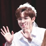 훈훈 <b>훈</b>내나는 아이돌