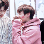 [박지훈] <b>지훈이</b> 주저앉는거봤니 ㅋㅋㅋ