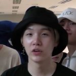 [방탄소년단] 근데 애들 <b>선배</b>님 존경하는거 화면 뚫고 나오지않냐