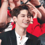 옹성우 안경 개잘어울린다