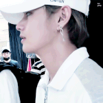 [방탄소년단] 태형이 어제 태앱에서 꼈던 <b>드롭</b>귀걸이