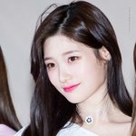 [댓글부탁해] <b>정채</b>연 앞머리 있는게 이쁨 없는게이쁨 ?