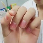 [방탄소년단] 태형이 <b>손톱</b> 진짜 정갈하고 깔끔하네..