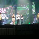 [EXO] 리허설중 <b>이린</b>이한테 눈을못떼는 엑소