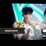 [EXO] 야 해외<b>현지</b>팬이 찍은 민석이 봐
