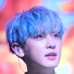 [EXO] 가끔씩 이런 사진보면 내 <b>정체</b>성에 혼란옴