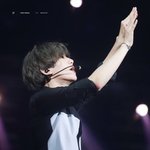 [EXO] 난 이것도 음방에서 한번 <b>입어</b>줬음함