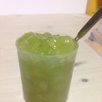 나 아파서 엄마가 <b>포도</b> 하나하나 다 까주심ㅜㅠㅠ