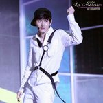 [EXO] <b>전쟁</b>이니까 오랜만에 이런 의상도