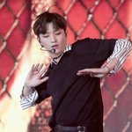 [윤지성] <b>스카이</b>콘서트?과짤