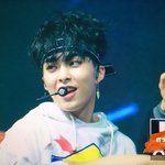 [EXO] 헤디야 이럴거면 민석이 <b>옆머리</b> 왜 밀었니