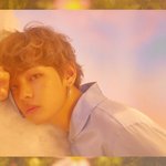 [방탄소년단] 태형이 얼굴보느라 <b>드롭</b>귀걸이한거뒤늦게봄ㅋㅋ