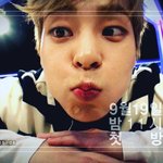 [EXO] 남이 보는 얼굴은 내 <b>오른쪽</b>얼굴이란 말이 참말임