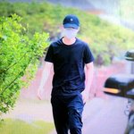 [EXO] 경수 뭔가 <b>집앞</b>에 슈퍼가는거같음ㅋㅋ