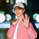 육성재 공항패션 <b>굳굳</b>