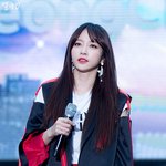 <b>컬러</b>렌즈 찰떡인 여돌2명